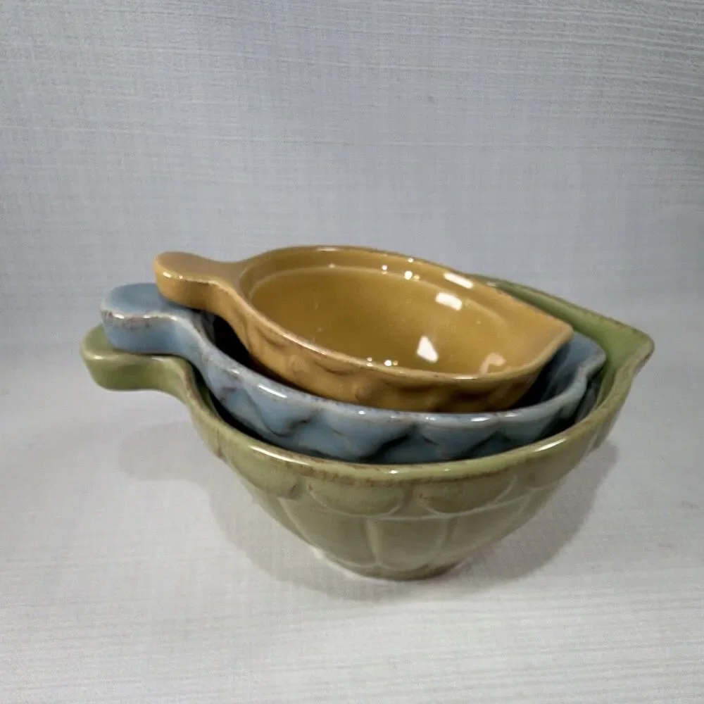 Southern Living Willow House Hyacinth Ceramic Measuring Cups Set of 3 - Portugal